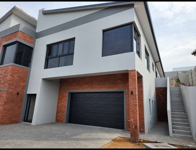3 BEDROOM DUET FOR SALE IN ISLAND VIEW
